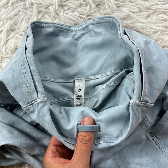 Lululemon Fast and Free Short 10" City Grit White Blue Fog - Picture 3 of 5